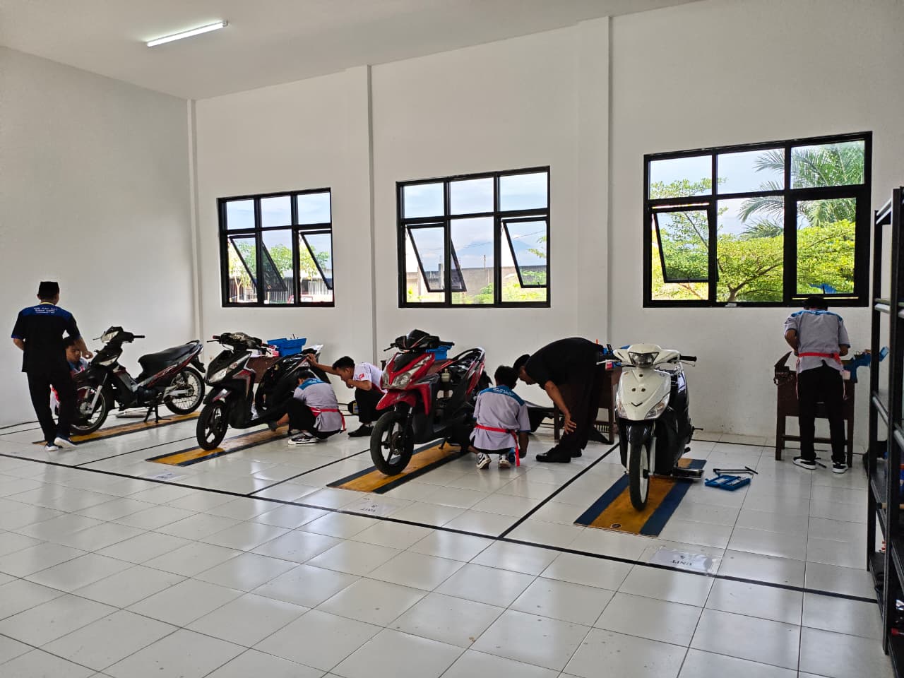 Ruang Praktek TBSM